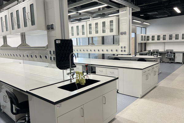 實驗室裝修設(shè)計費用怎么算?